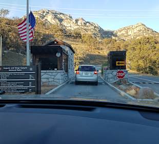 Einfahrt in den Nationalpark