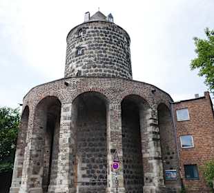 Mittelalter Turm St. Gereon Köln