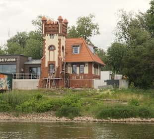 Turm und Restaurant Mäuseturm am Elbufer