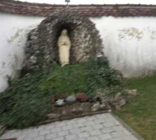 Kirche Santk Laurentius Aichelau