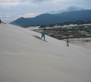 Sandboarder beim Üben