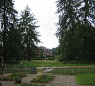 Der Vorgarten des Prinzessinnenhauses.