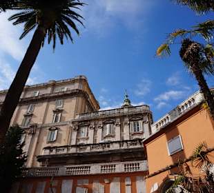 Mitten auf dem Friedhof