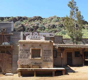 Originalgetreue Kulisse