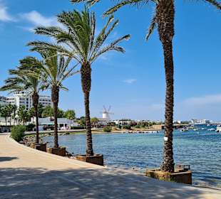 Strandpromenade San Antonio/San Antoni de Portmany