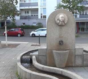 Brunnen Walter-Gropius-Platz