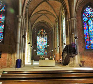 Blick auf den Chor der Kirche