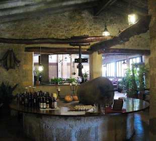 Innen herrscht authentisches Ambiente