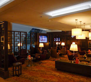 Emirates First Class Lounge, A 380 Hub