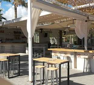 Strandbar mit Disco
