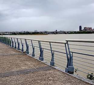 Yanping Riverside Park