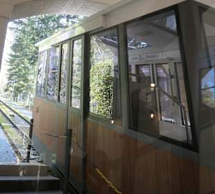 Fahrt mit der Merkurbergbahn