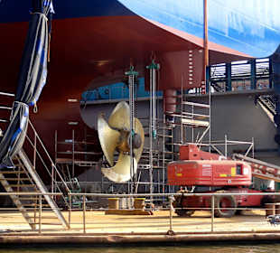 Schiffe im Schwimmdock