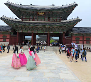 Zewnętrzny dziedziniec