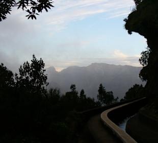 Levadaweg beim Encumeadapass ("Folhadalwanderung")