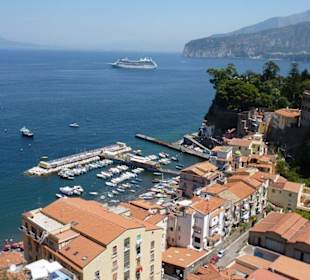 Blick auf Marina grande von der via Capo
