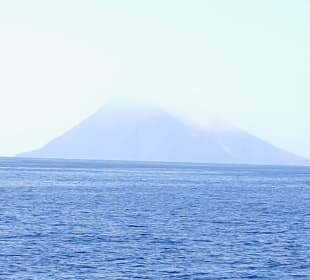 Bei der Hinfahrt in Wolken eingehüllt