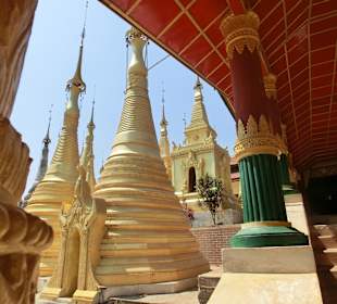 Rechts im Bild der Zugang zur Shwe Inn Tain Pagoda