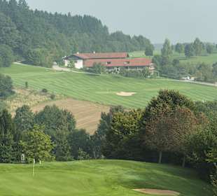 Blick auf den benachbarten Golfplatz Brunnwies