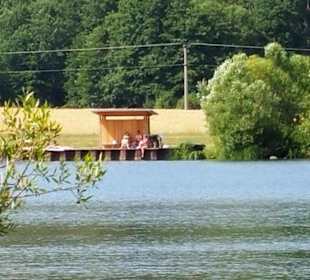 Der kleine Brombach mit Schutzhütten