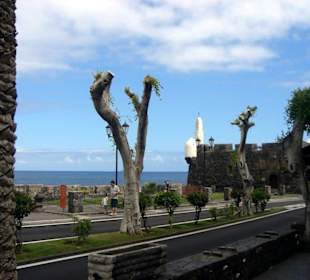 Blick zu Castillo de San Miguel