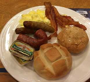 ...aber auch üppig frühstücken..