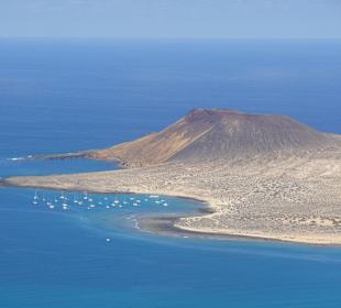 Вид на остров La Graciosa