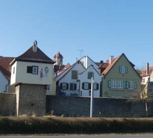 Sulzfeld, von 950 Meter langen Wehrmauer umgeben