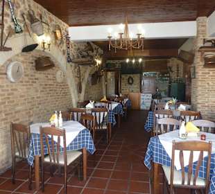 Mithos Restaurant (Inside)