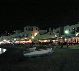 Hafen - Promenade am Abend