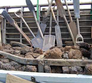 Geräte zur Handarbeit, unterschiedlicher Torf  !