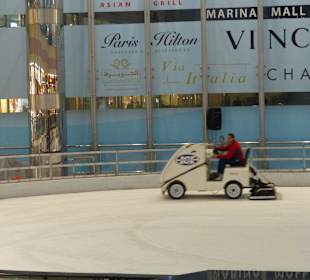 Die Eisbahn in der Mall