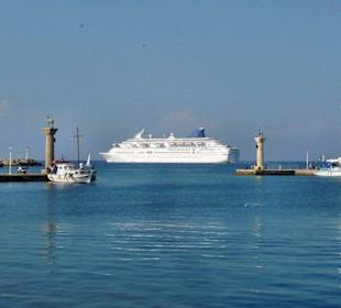 Einfahrt zum Mandrakihafen 