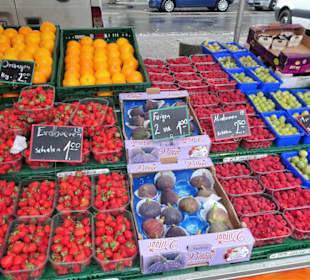 Eindrücke vom Wochenmarkt am Wilhelmsplatz
