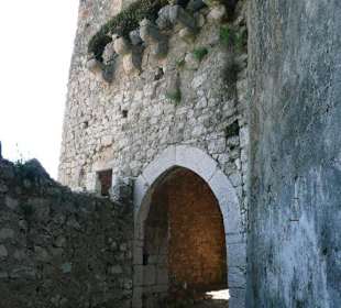 Rundgang durch die alten Mauern