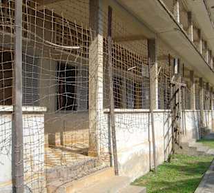 Tuol Sleng Museum