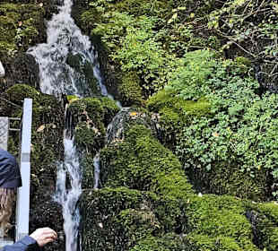 Grotta Cascata Varone