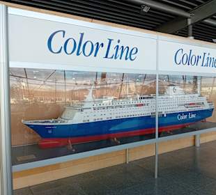 Vorgänger Schiffsmodell im Terminal