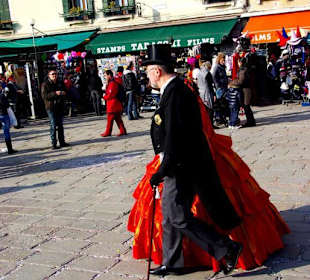 Kostüme-Masken-Show Venedig 2011