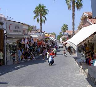Shopping Straße in Side