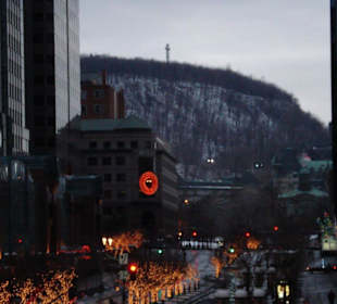 Mont-Royal im Hintergrund der Stadt