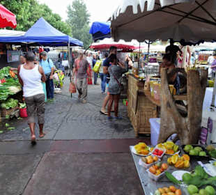 Rundgang über den Marché forain du Front de Mer
