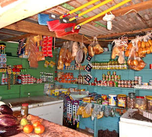 Isla Saona, Mano-Juan, Tante Emma-Laden