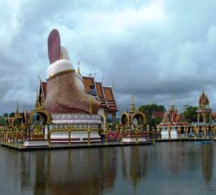 Wat Plai Laem