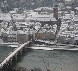 Heidelberger Altstadt im Schnee