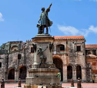 Parque Colón mit Kolumbusdenkmal