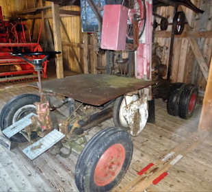 Historische Geräte im "Oberen Hof"