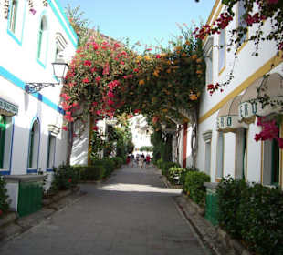 Straßen Puerto de Mogan