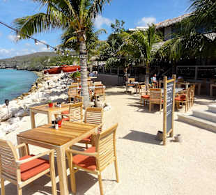 Blick auf den Restaurant-Außenbereich