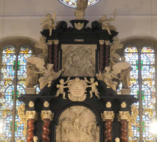 In der Kirche Ss. Cosmae et Damiani